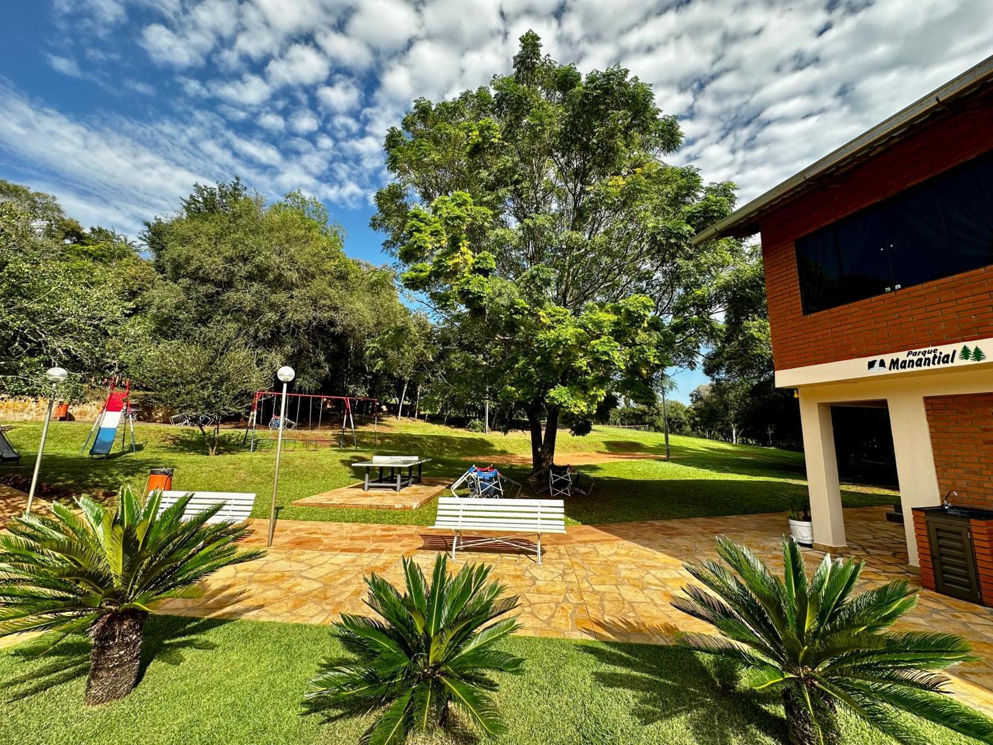 Parque Hotel Manantial Hohenau Экстерьер фото