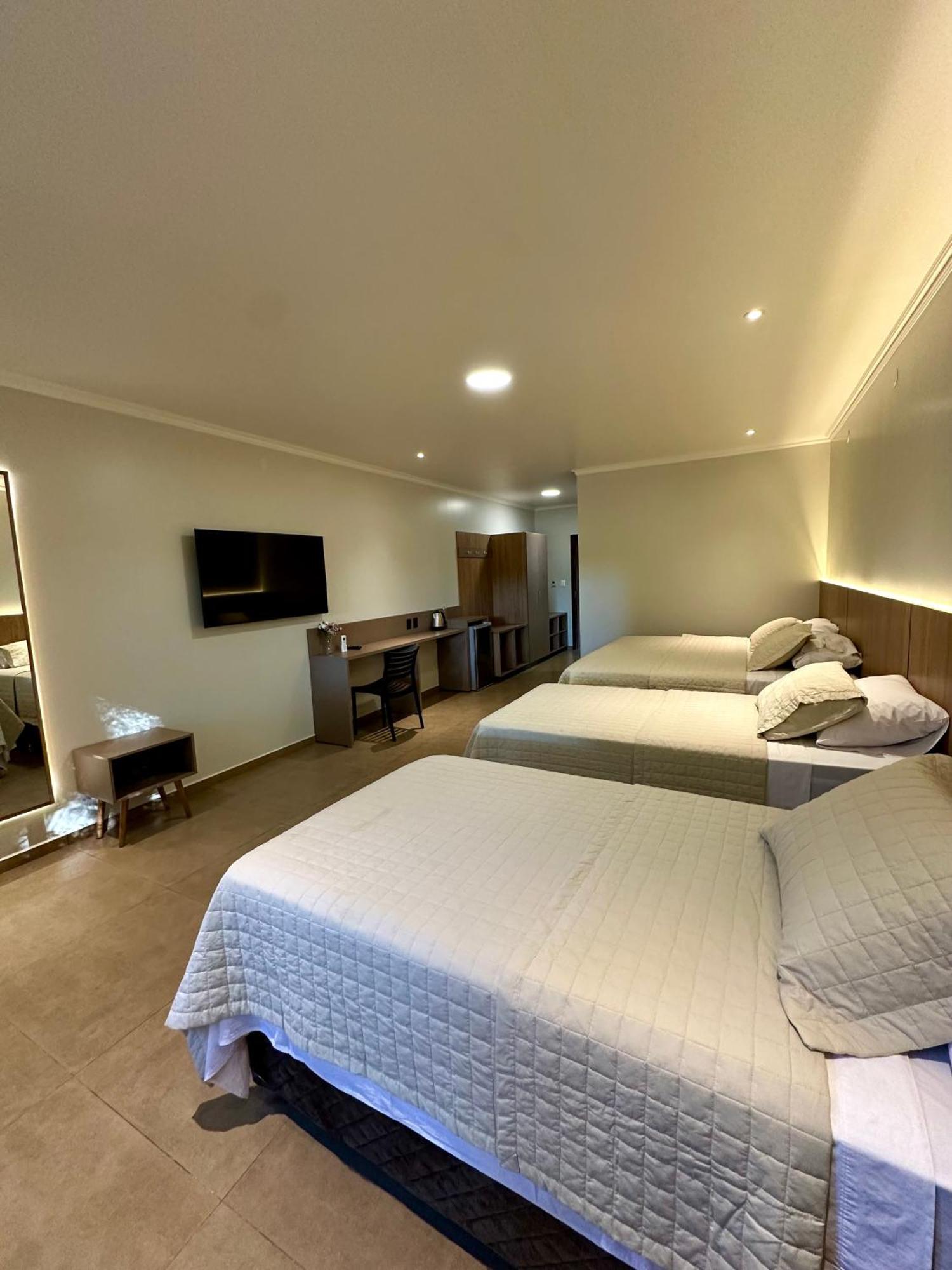 Parque Hotel Manantial Hohenau Экстерьер фото